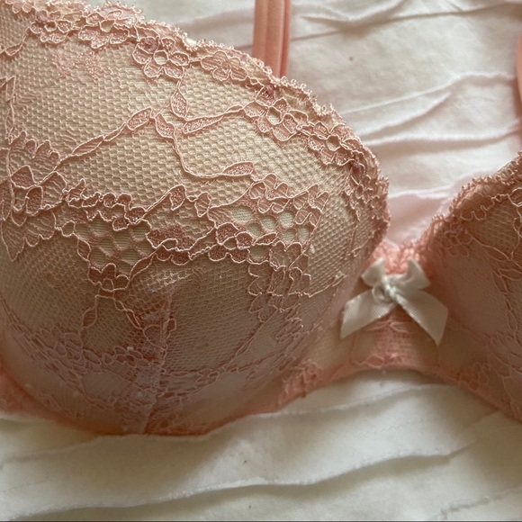 Victorias Secret Padded Demi - Picture 2 of 5